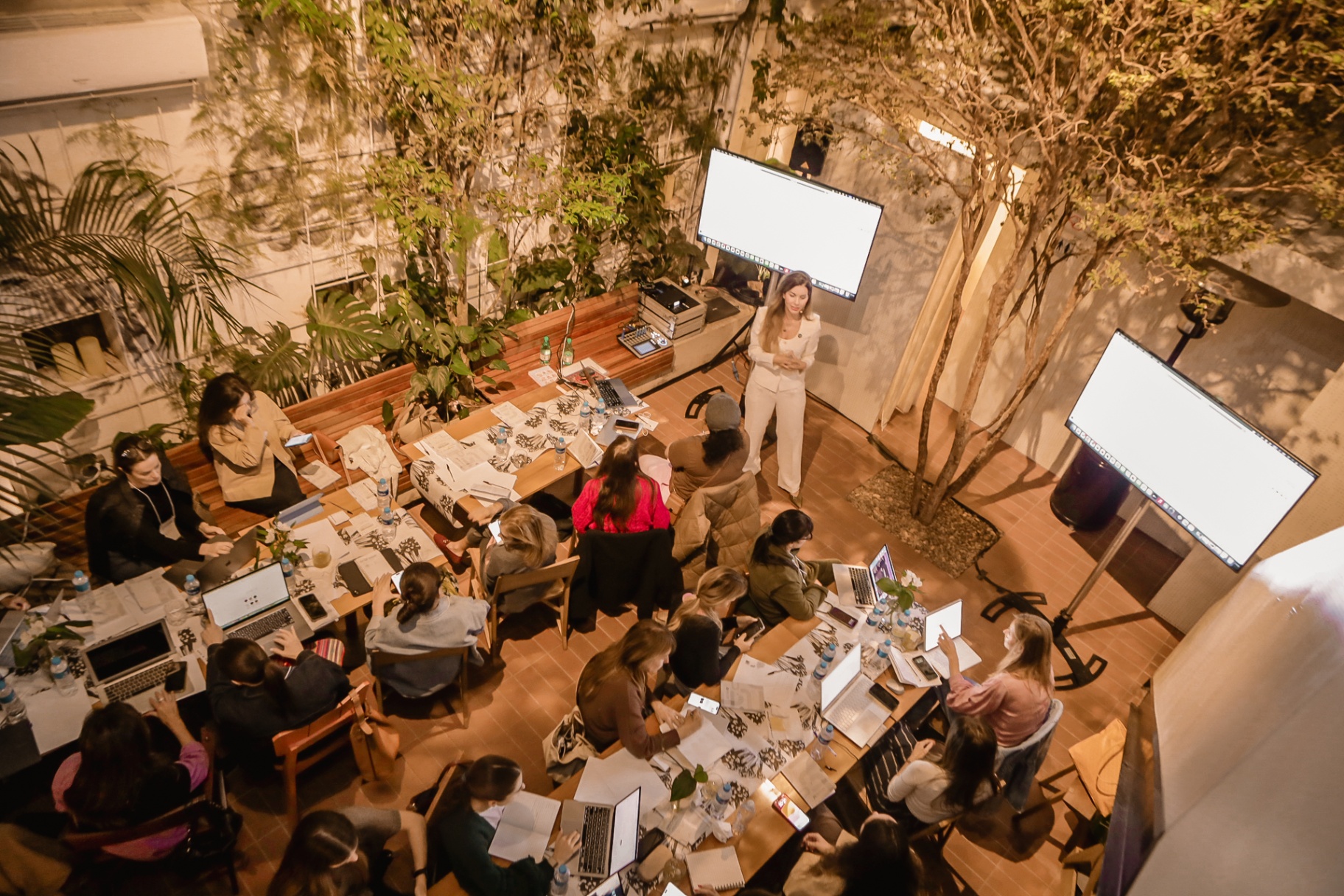 Curso presencial IA para Mulheres do Futuro